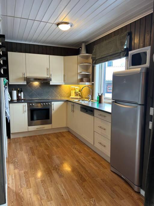 Apartment In/out, Golf